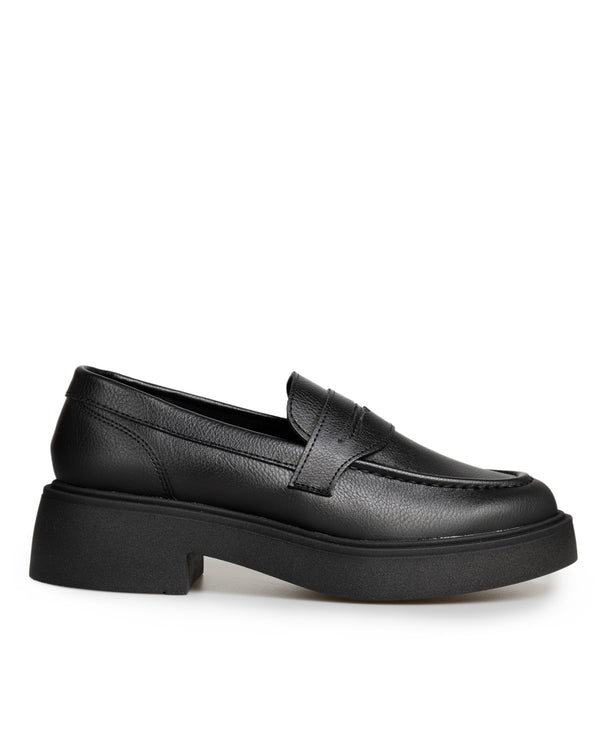 Mocasín Negro Suela Ancha 8901M negro